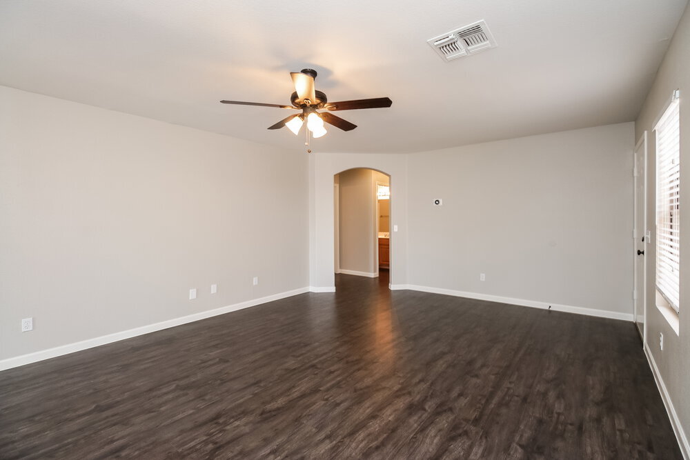 Building Photo - 151 S Parkwood