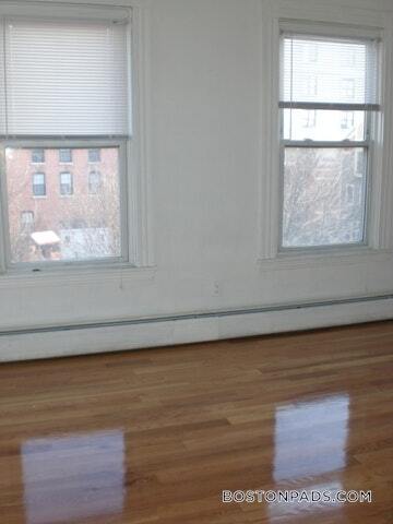 Building Photo - 35 Brookline St