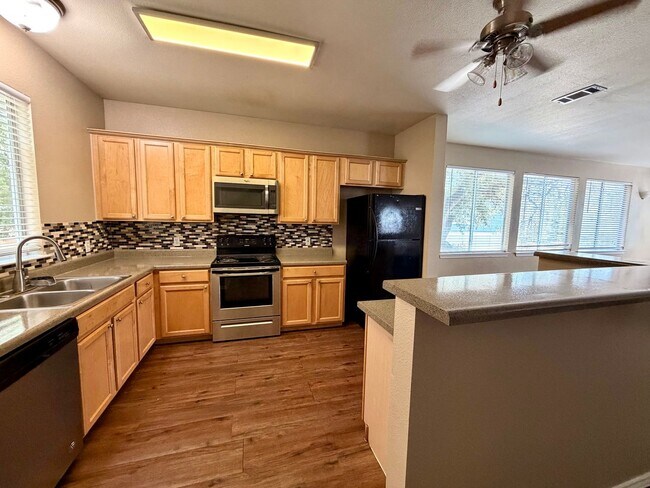 Building Photo - 908 Keith Ln