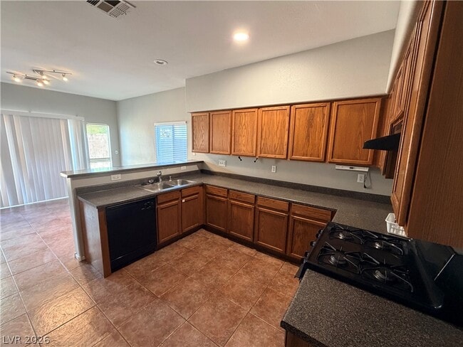 Building Photo - 8816 Winter Sky Ave