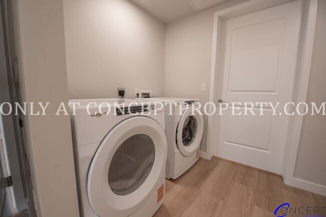 Building Photo - Brand-New Luxury Living with Mountain Charm at Studio Crossing - ***ONE MONTH RENT FREE(oac)***