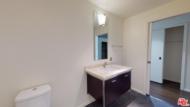 Building Photo - 1155 S Grand Ave