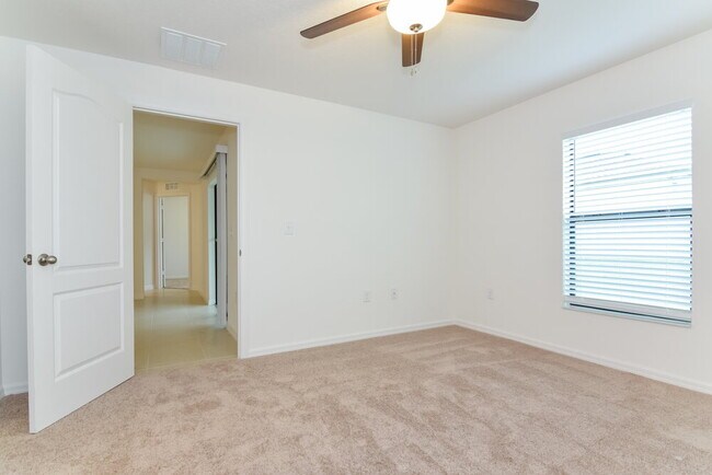 Building Photo - 12839 Impatiens St
