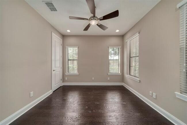 Building Photo - 2148 Fresco Alley