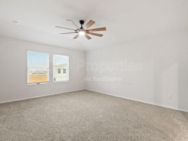 Building Photo - 374 Wayne Way