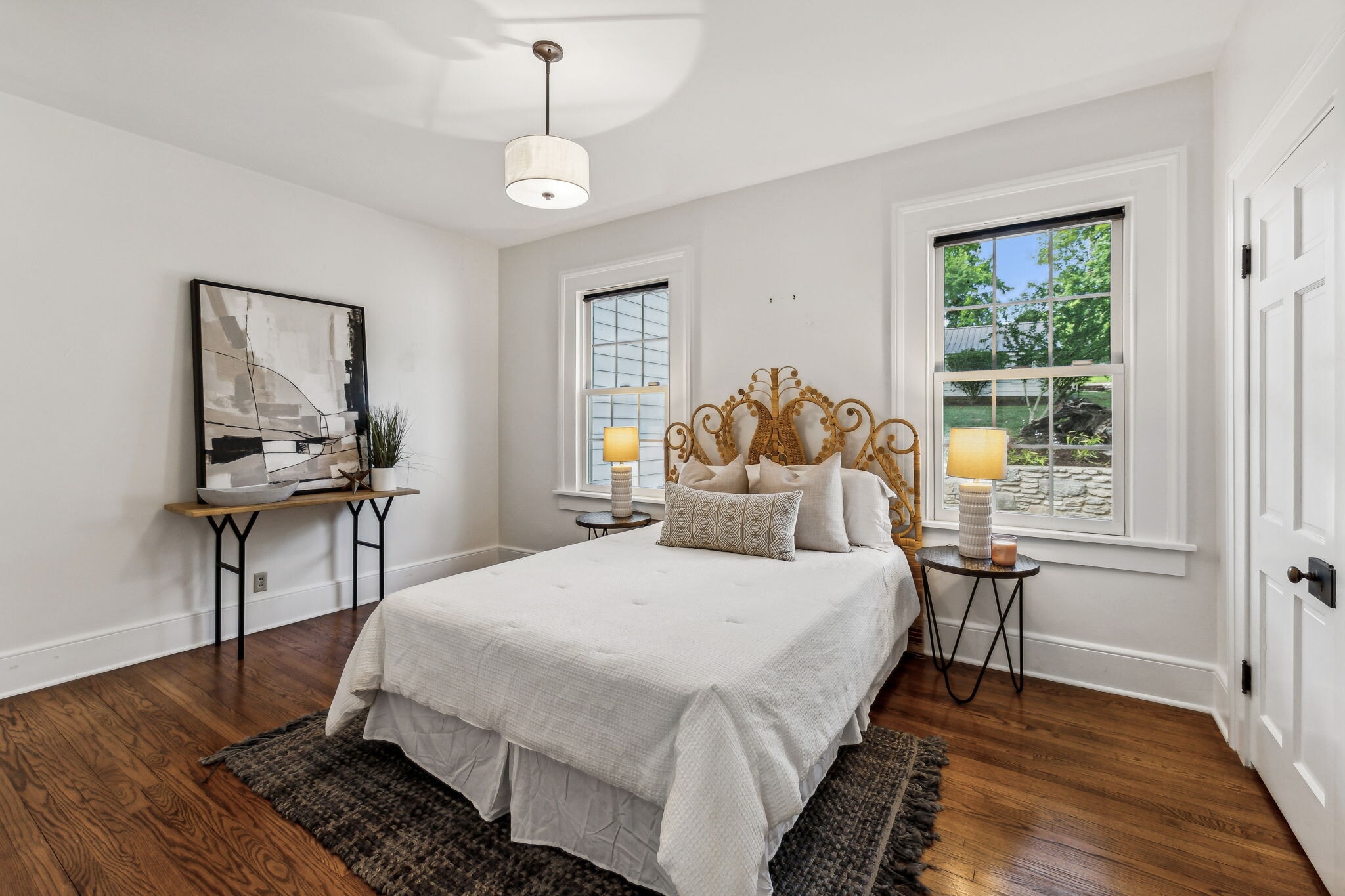 Building Photo - 2126 Sharondale Dr