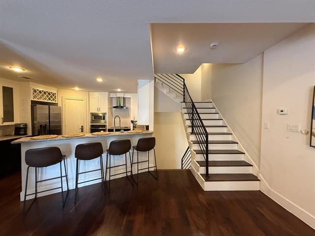 Building Photo - 1323 St Joseph St