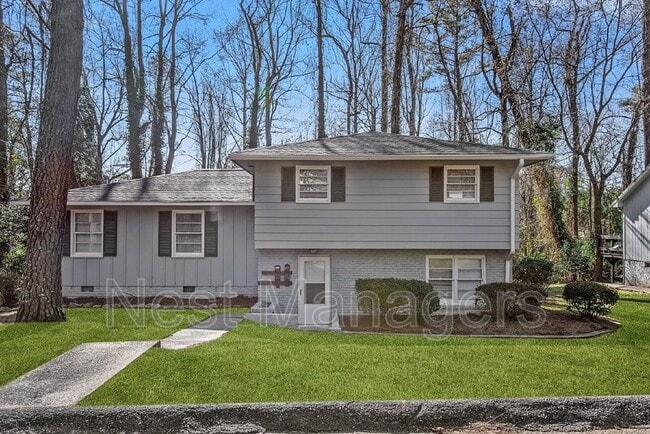 Building Photo - 1401 Briarcliff Dr