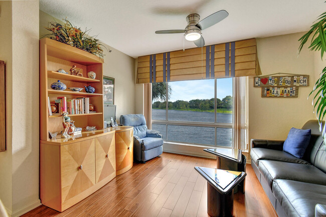 Building Photo - 5842 Crystal Shores Dr