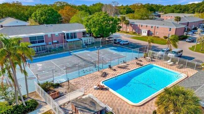 Building Photo - 1062 85th Terrace N