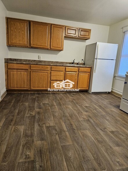 Building Photo - 1108 25th St