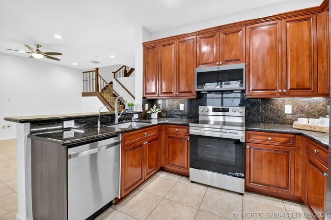 Building Photo - 7662 Spatterdock Dr