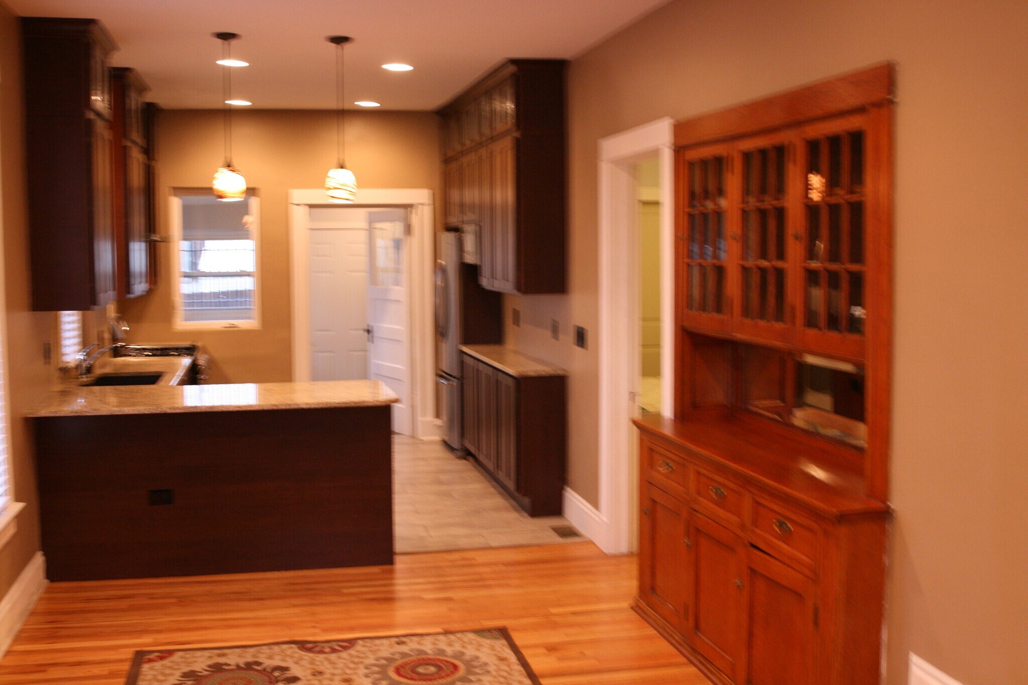 built in cabinets - 25 E Exposition Ave