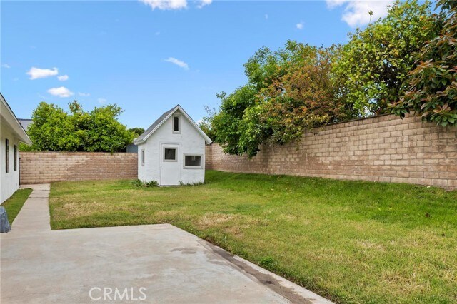 Building Photo - 25475 Nicks Ave