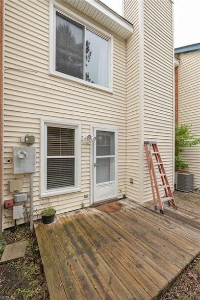 Building Photo - 420 Rennie Ct