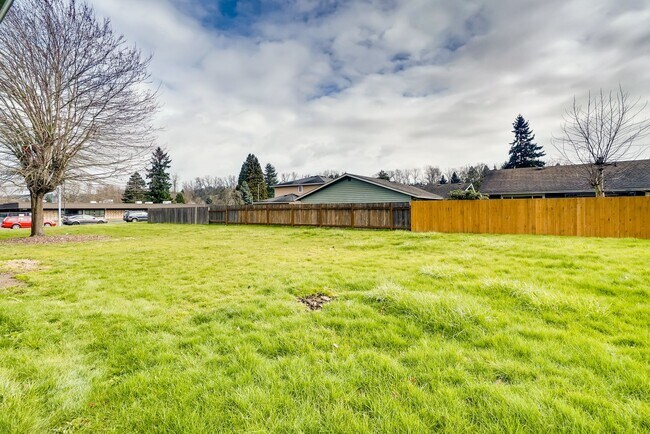 Building Photo - Rental Home in Auburn