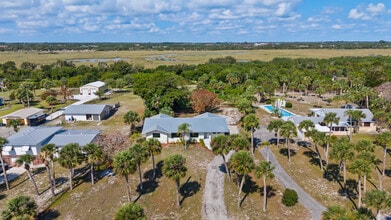 Building Photo - 4003 S Indian River Dr