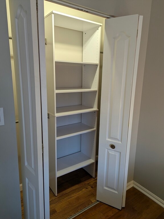 Building Photo - 20 Central St