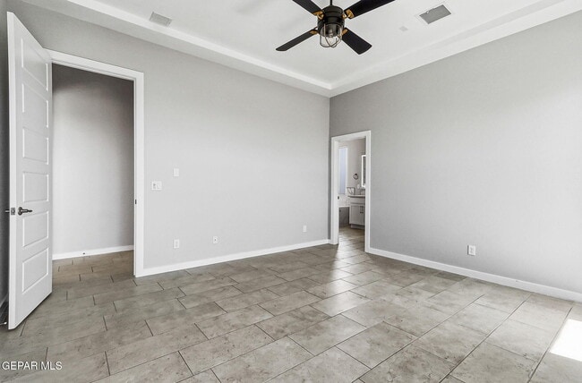 Building Photo - 329 Hector Porras Dr