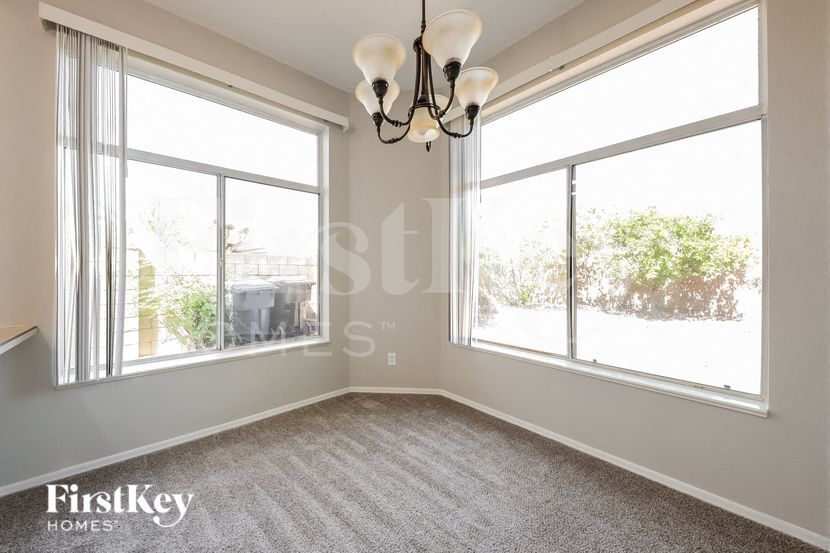 Building Photo - 11554 W Mule Deer Ct