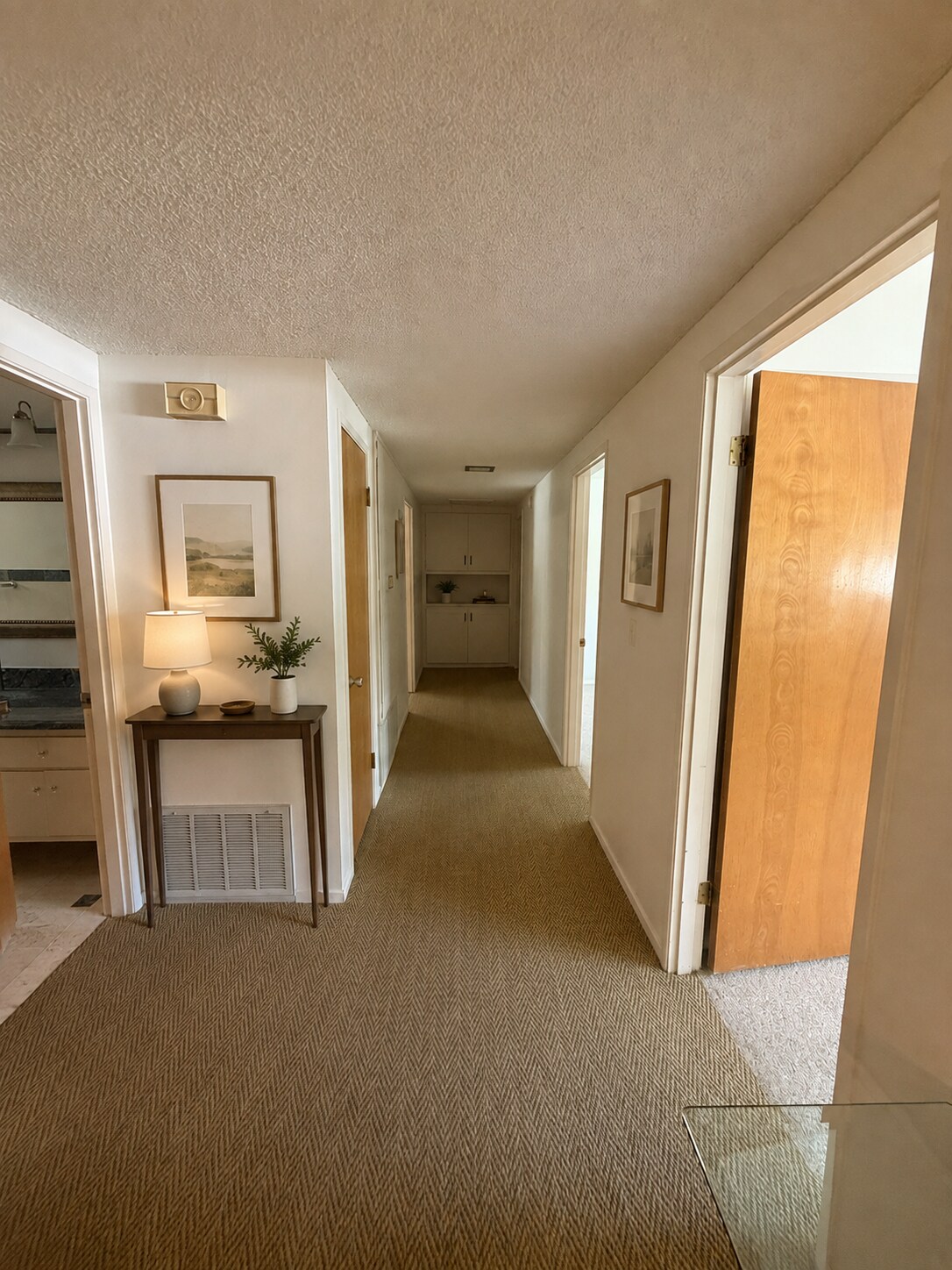 Hallway - 4360 Watkins Dr