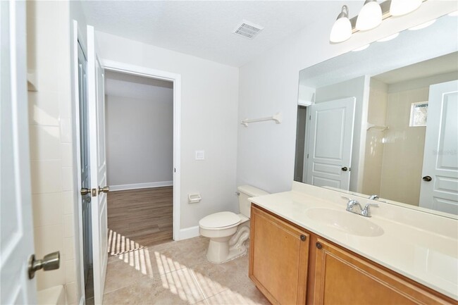 Building Photo - 23903 Sardinia Dr