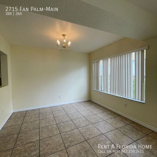 Building Photo - 2715 Fan Palm Dr