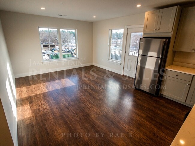 Building Photo - 76 Stonley Rd