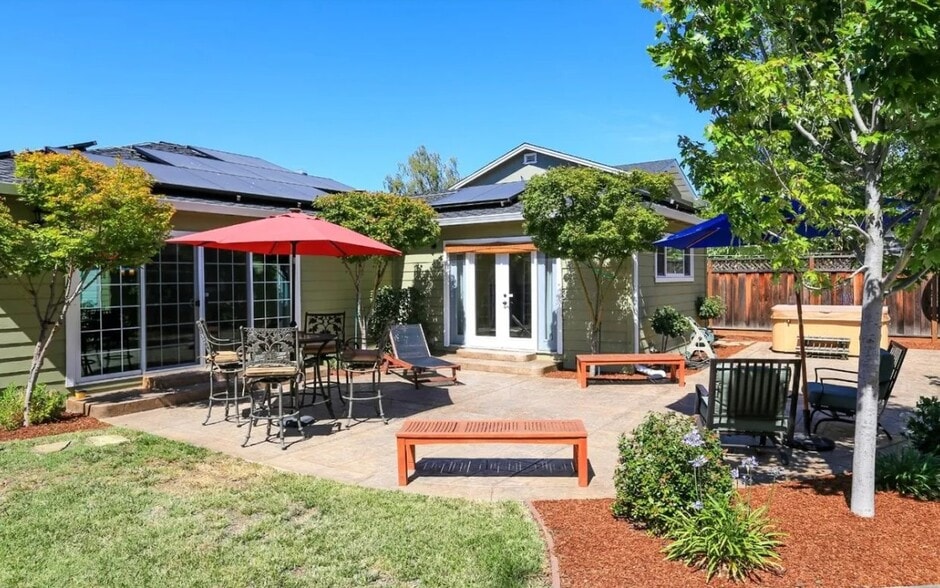 Building Photo - 15146 Chelsea Dr