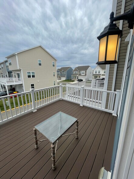 Building Photo - 67 Short Br Dr