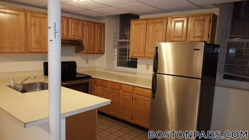 Building Photo - 1622 Massachusetts Ave