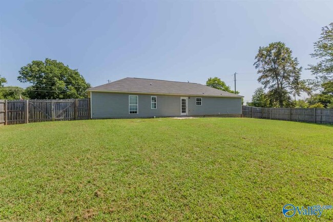 Building Photo - 488 Brooks Church Rd