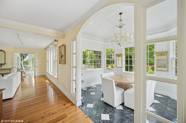 Building Photo - 82 Woodley Rd