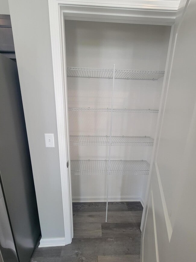 Building Photo - 132 Landry Ln