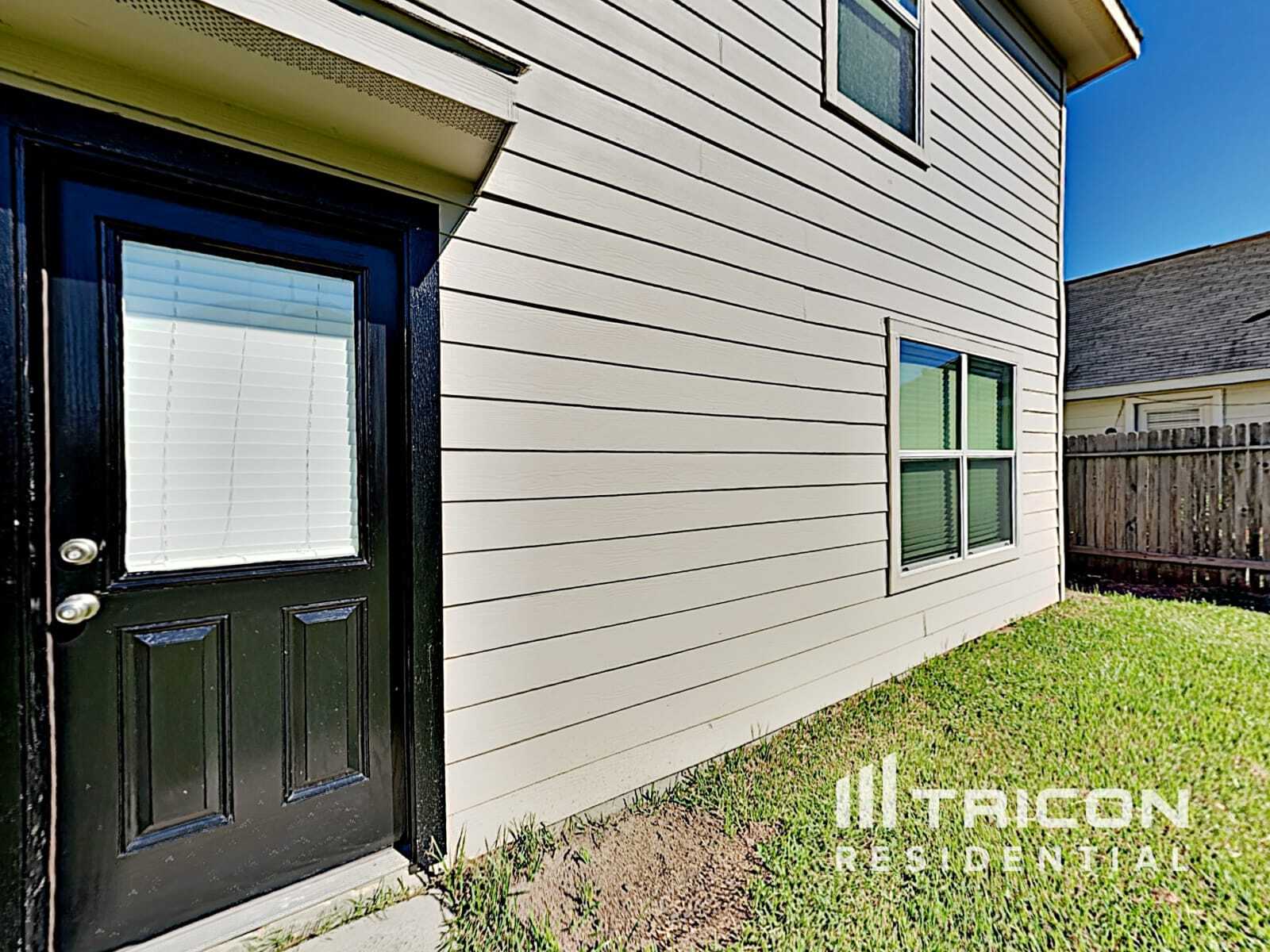 Building Photo - 21427 Jamals Way