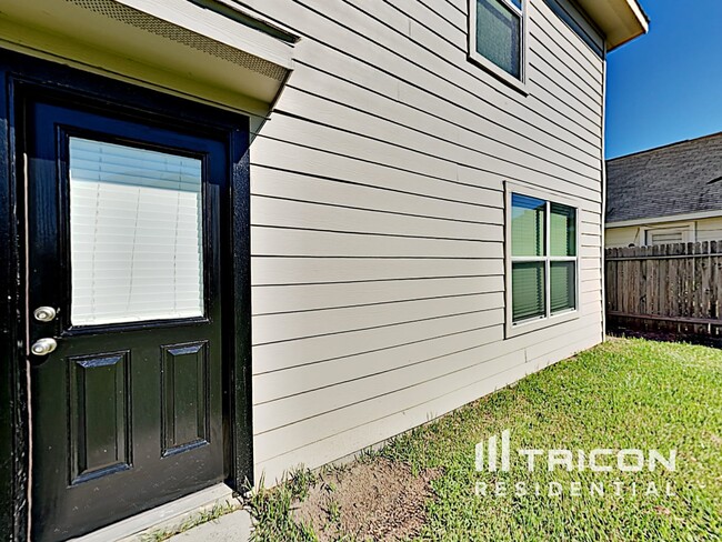 Building Photo - 21427 Jamals Way