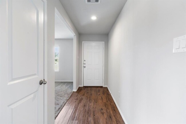 Building Photo - 14102 Locke Pt Ct