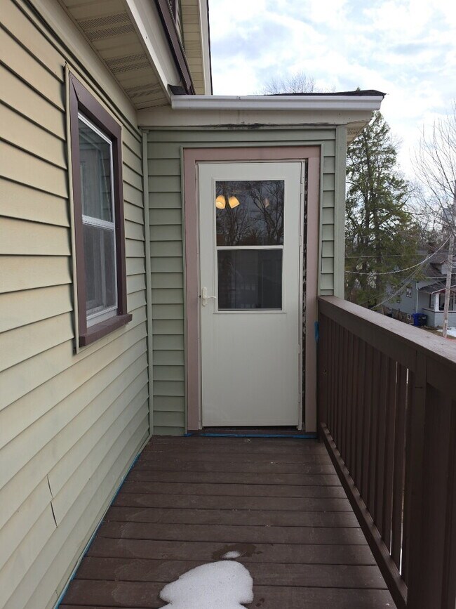 Building Photo - Updated Historic Gem in Prime Appleton Location