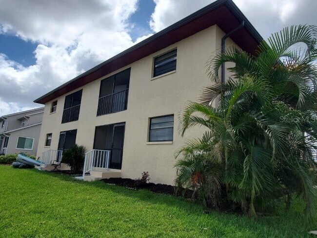 Building Photo - 3768 Bal Harbor Blvd