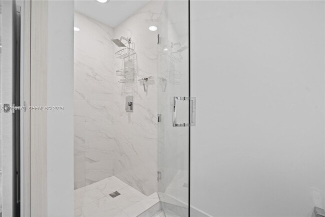 Building Photo - 801 S Miami Ave