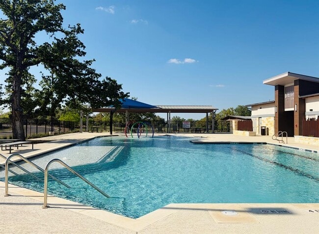 Building Photo - 193 Slenderleaf Dr