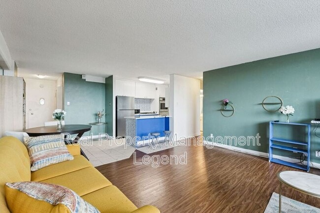 Building Photo - 3883 Turtle Creek Blvd