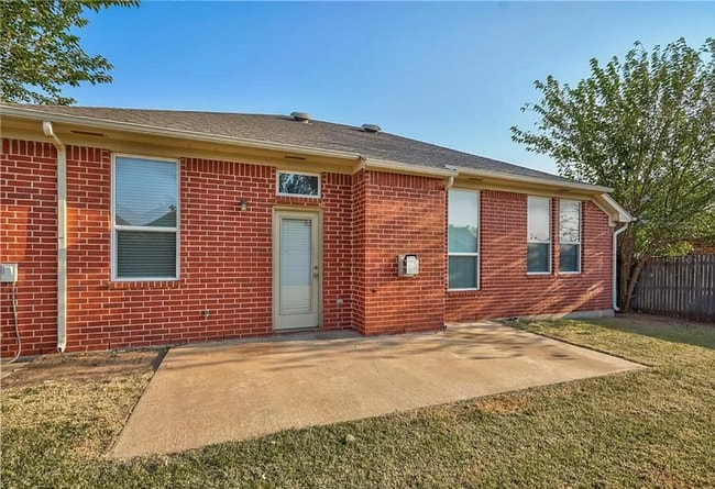 Building Photo - Beautiful 3 Bed 2 Bath in Edmond