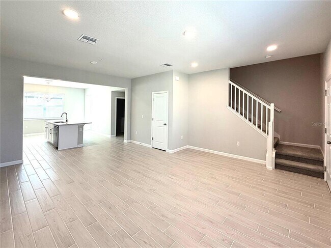 Building Photo - 346 Lady Palm St