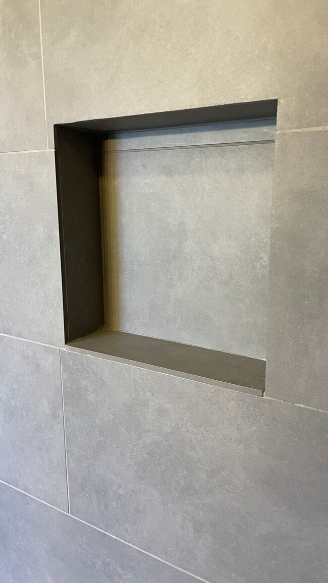 Building Photo - 521 Ferguson St