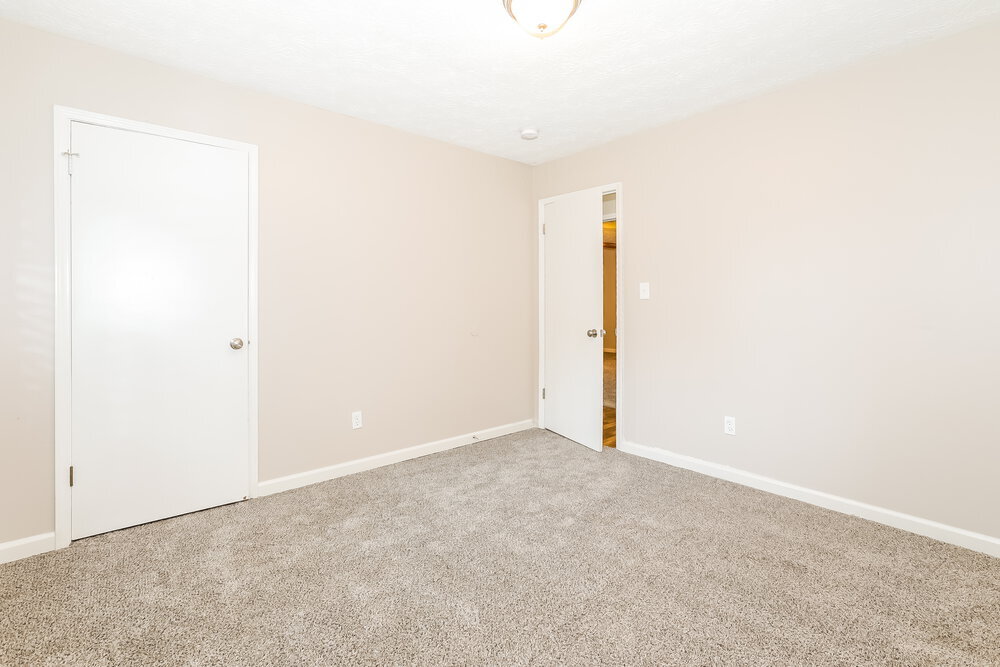 Building Photo - 3872 Cloudland Dr