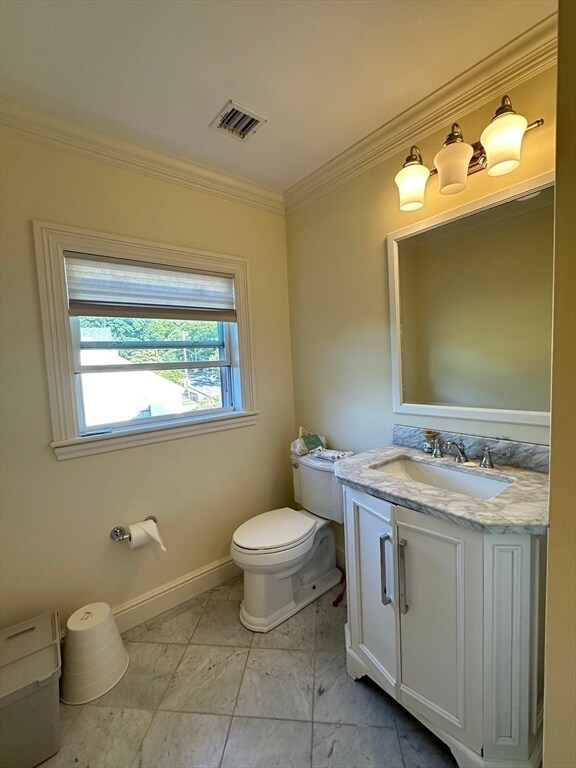 Building Photo - 191 Newtonville Ave