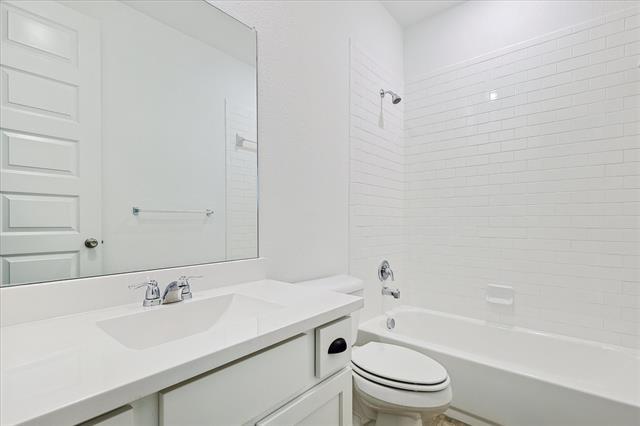 Building Photo - 1713 Snowdrop Dr