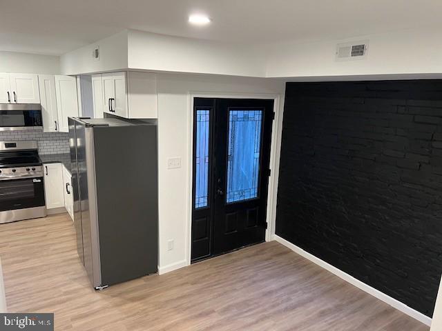 Primary Photo - 5813 N 7th St