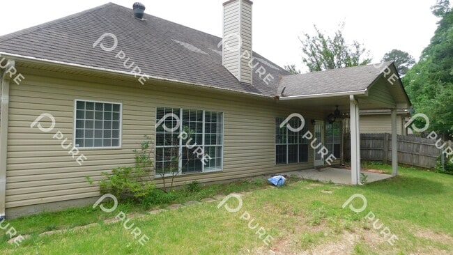 Building Photo - 632 Forest Lakes Dr